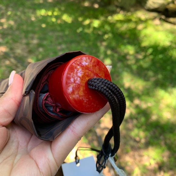 Authentic COACH mini UV Protection retractable nylon umbrella w sleeve - Picture 3 of 7